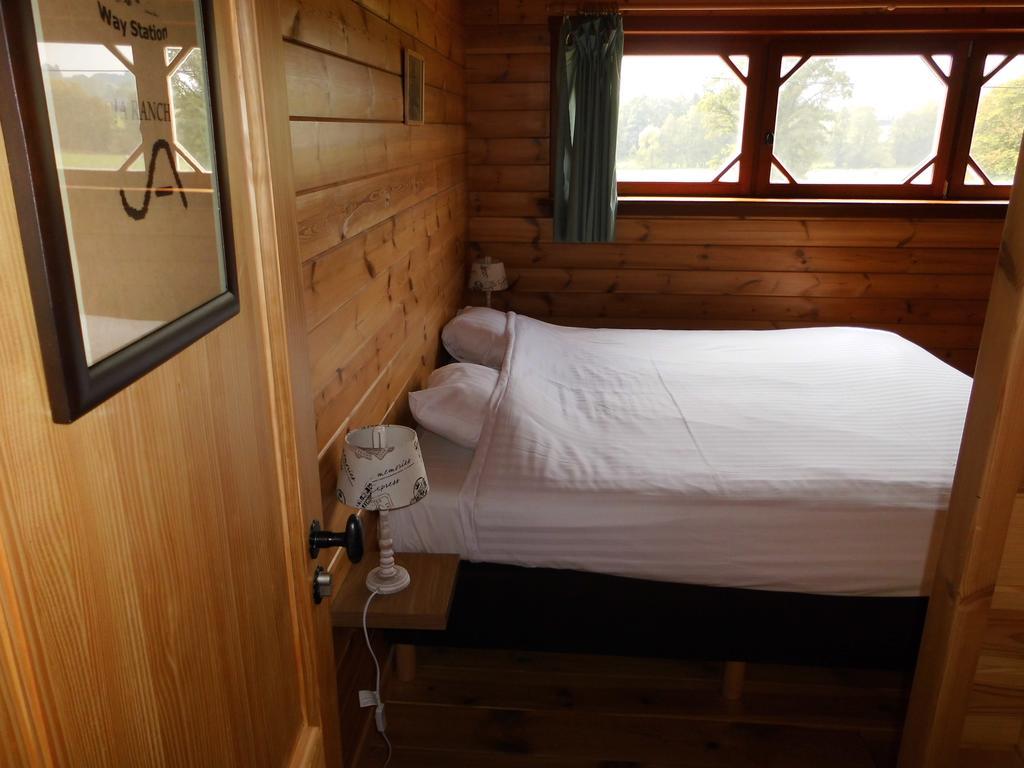 B&B Willow Springs Way Station Gouvy Rom bilde